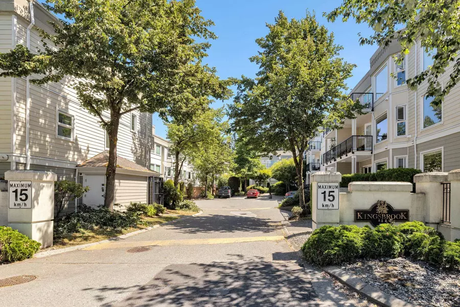 10320 156 ST #112, Surrey, BC V3R 4L8