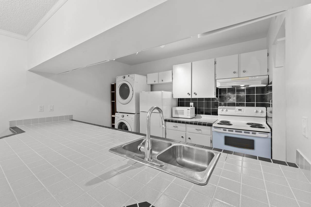 2969 Argo PL Burnaby, BC V3J 7G2