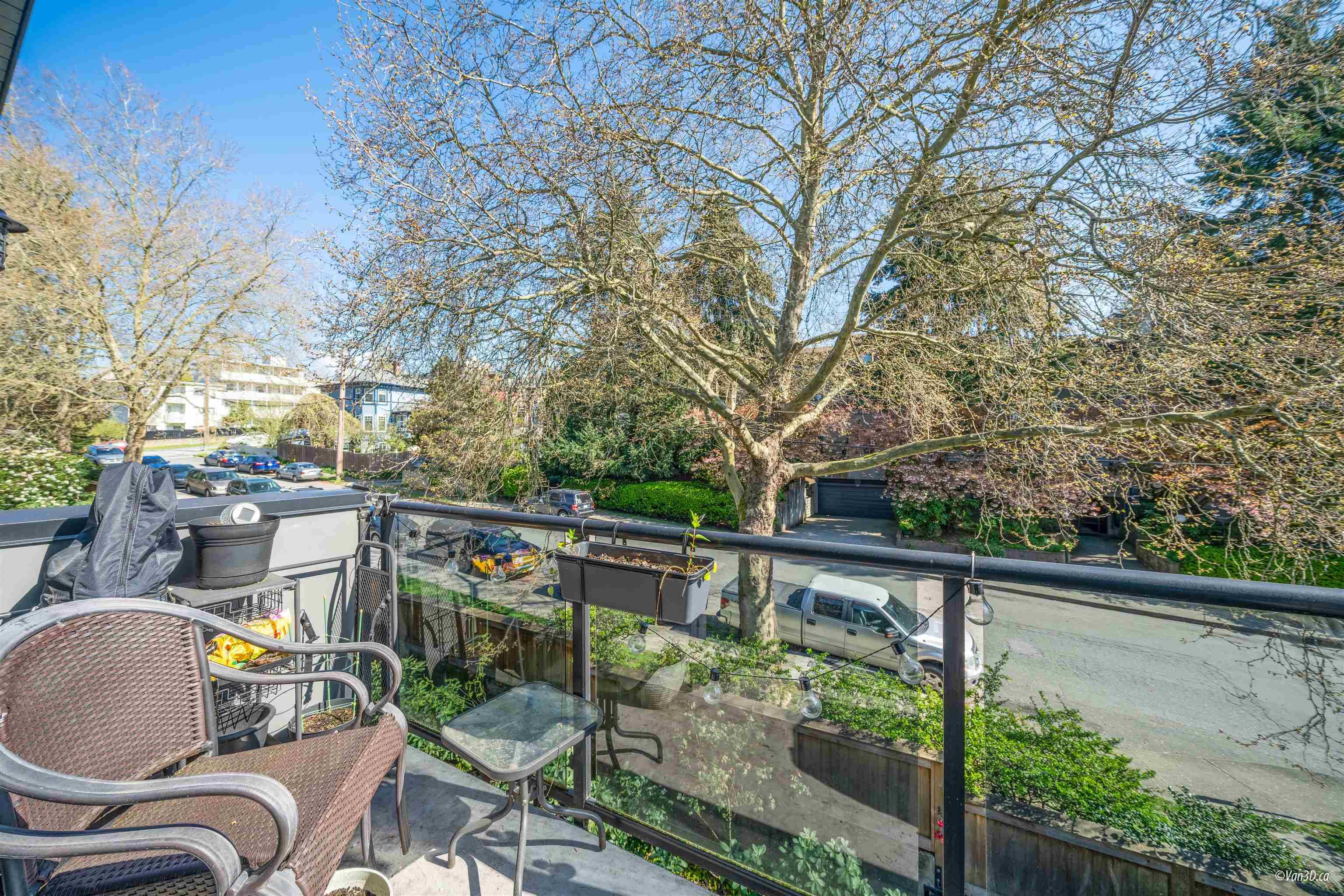 230 Mowat ST #313 New Westminster, BC V3M 4B2