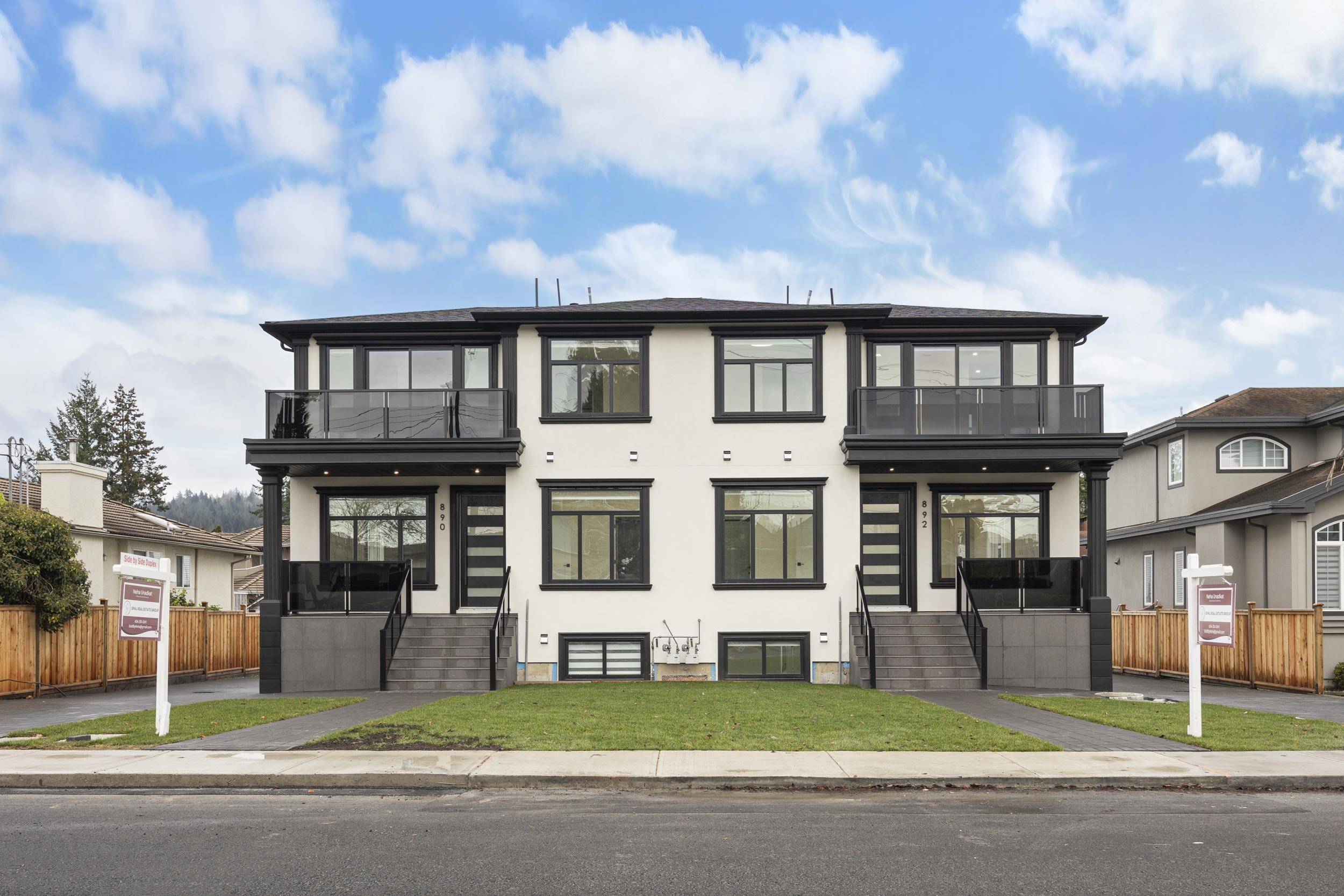 892 Sperling AVE, Burnaby, BC V5B 4H8