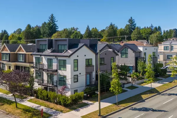 7351 Oak ST, Vancouver, BC V6P 1V7