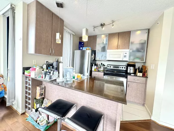 Vancouver, BC V6B 1S3,909 Mainland ST #1404