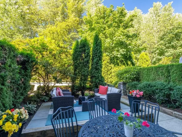 North Vancouver, BC V7G 2S5,3600 Windcrest DR #204