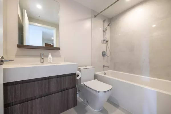 6537 Telford AVE #2704 Burnaby, BC V5H 0K9