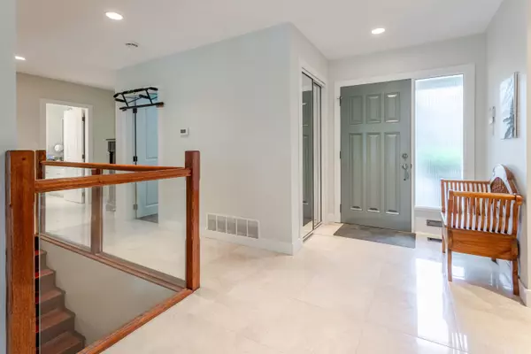 Burnaby, BC V5J 2A7,4628 Rumble ST