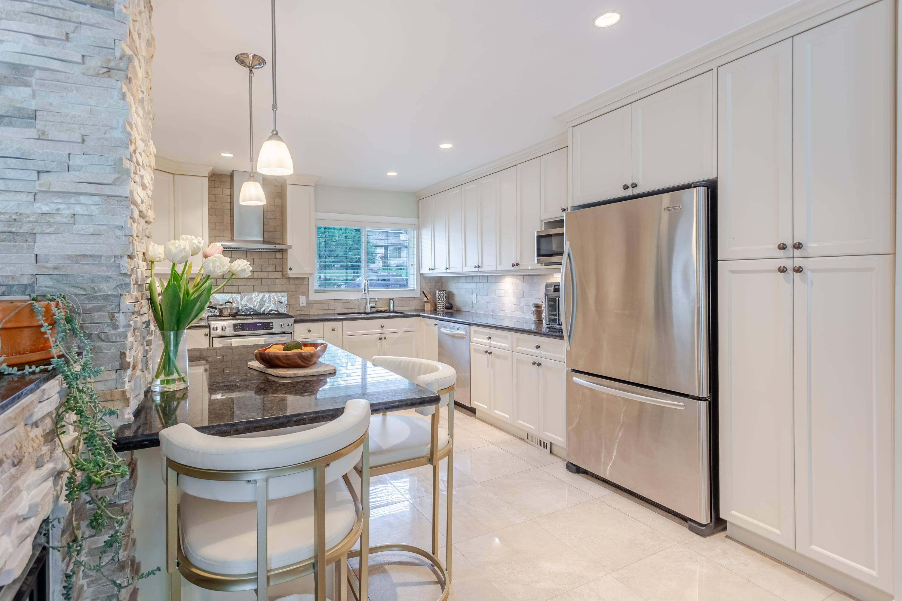 Burnaby, BC V5J 2A7,4628 Rumble ST