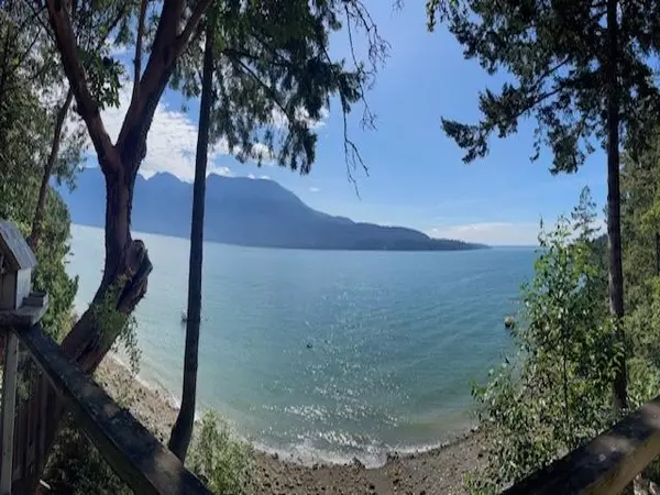 Bowen Island, BC V0N 1G1,1433 Eaglecliff RD
