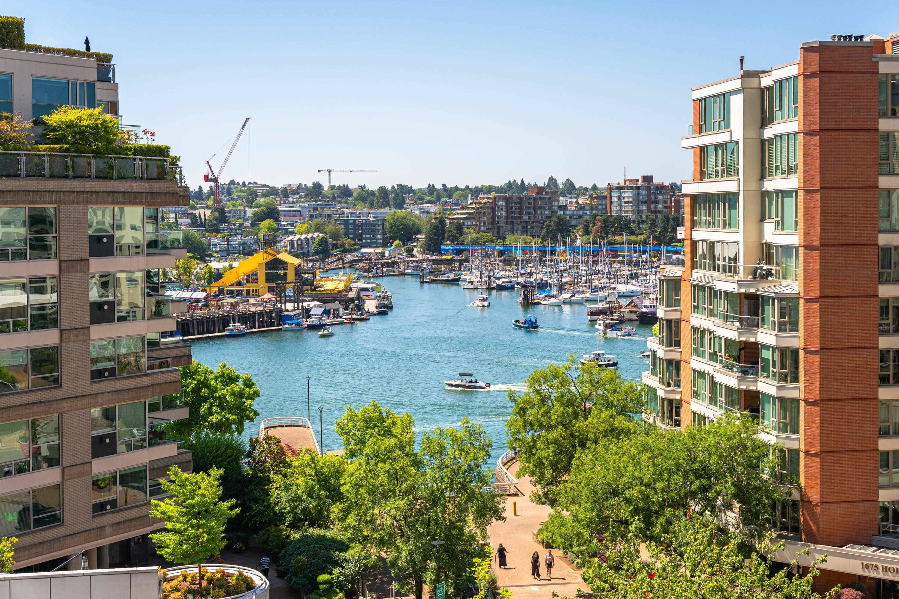 Vancouver, BC V6Z 2R1,1500 Hornby ST #805