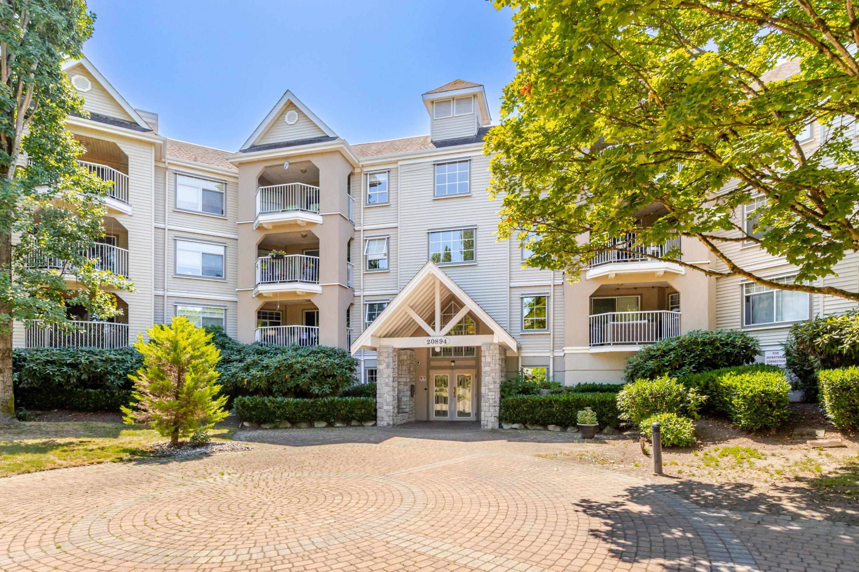 20894 57 AVE #102, Langley, BC V3A 8M7