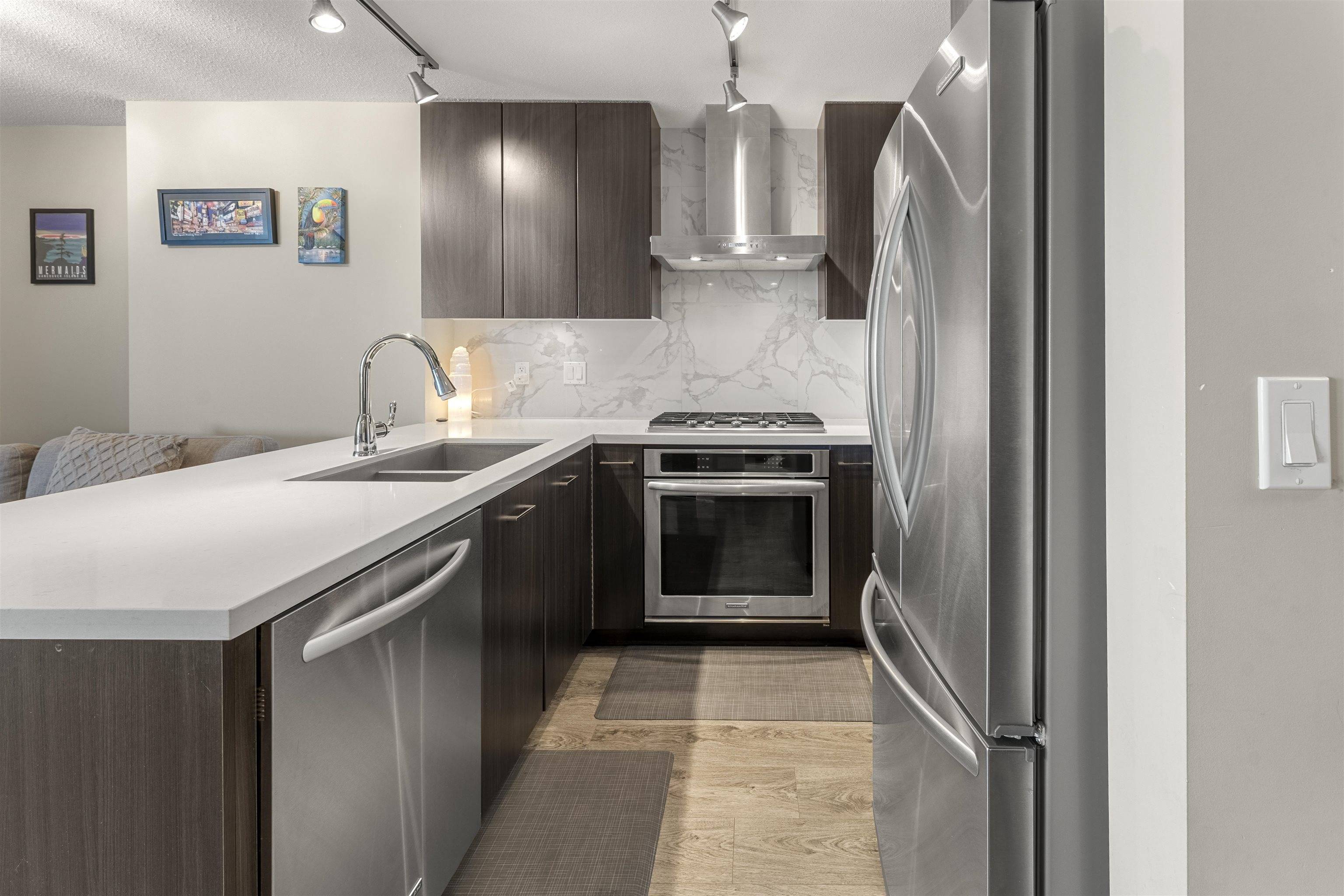 Burnaby, BC V5C 0H9,4189 Halifax ST #3206