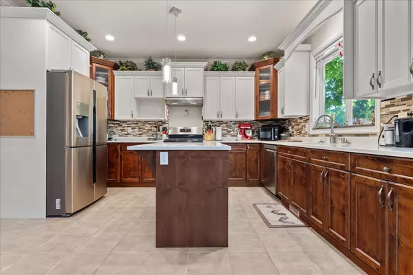 45704 Safflower CRES Chilliwack, BC V2R 0H6