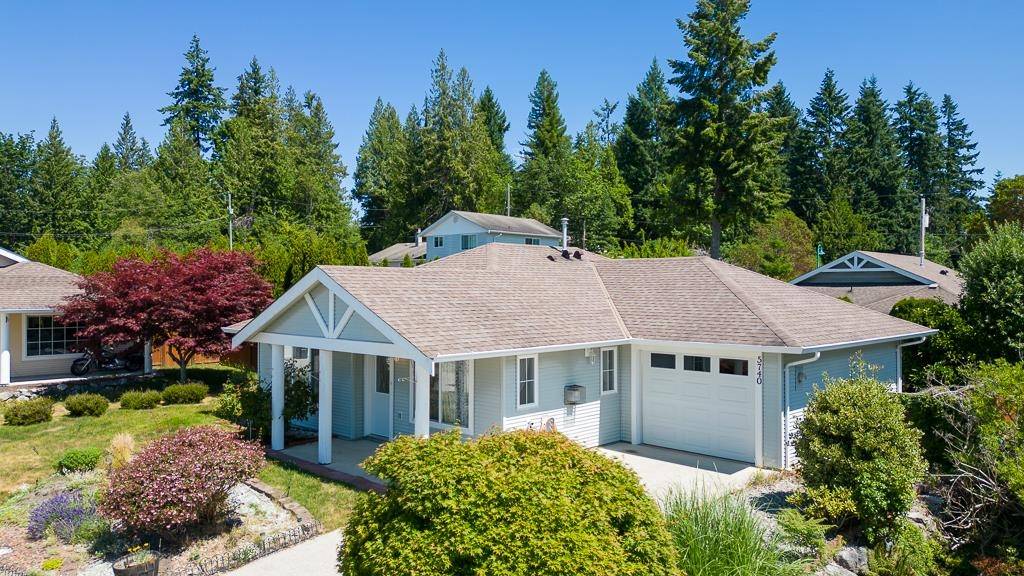 5740 Emily WAY, Sechelt, BC V7Z 0N5