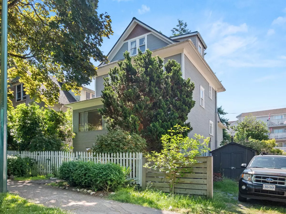 Vancouver, BC V5L 2R2,1524 William ST
