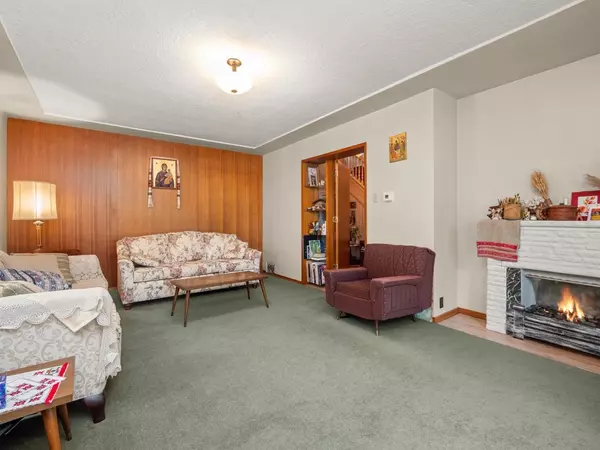 Vancouver, BC V5L 2R2,1524 William ST