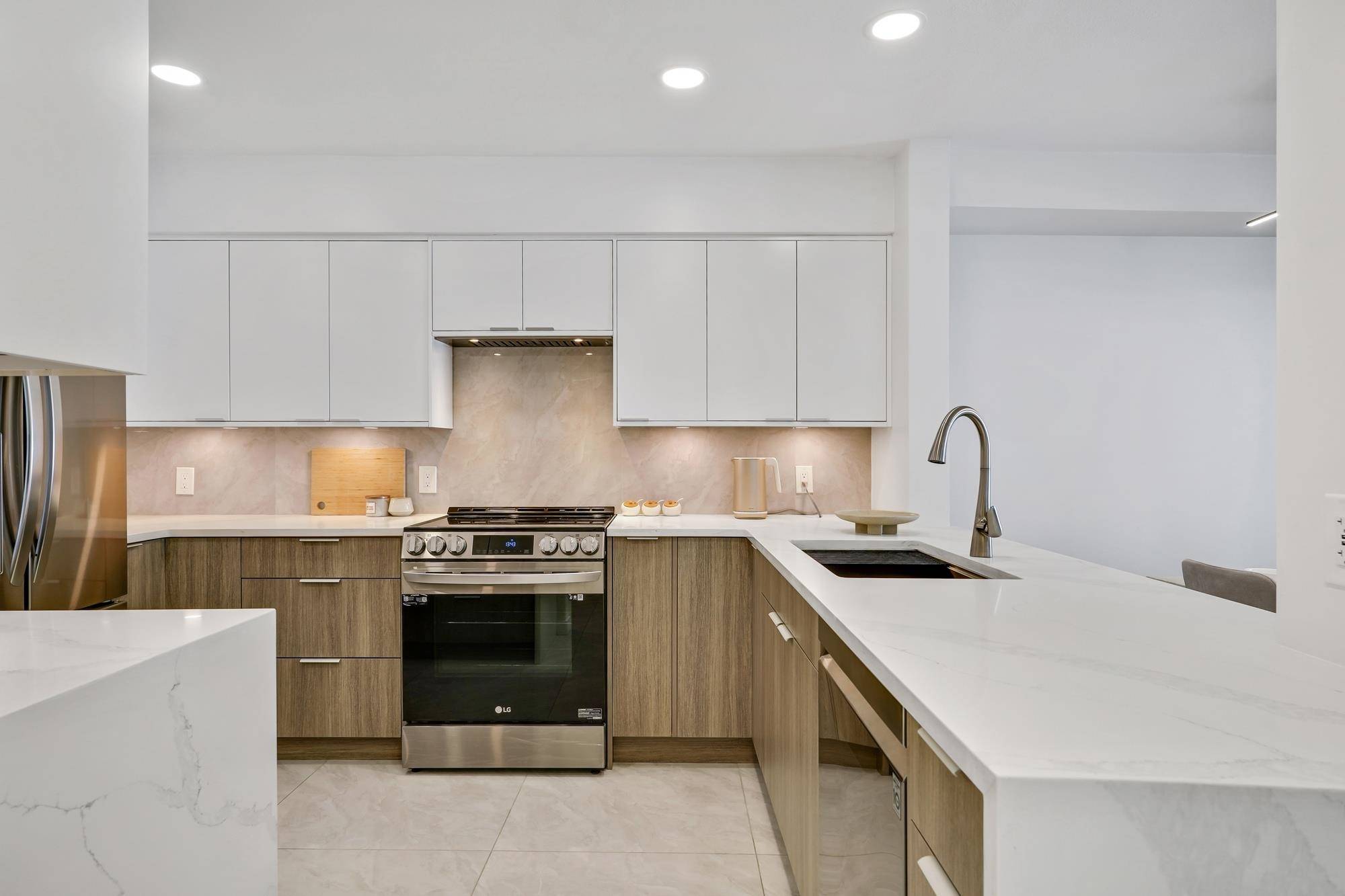 7760 Minoru BLVD #9, Richmond, BC V6Y 1Z5