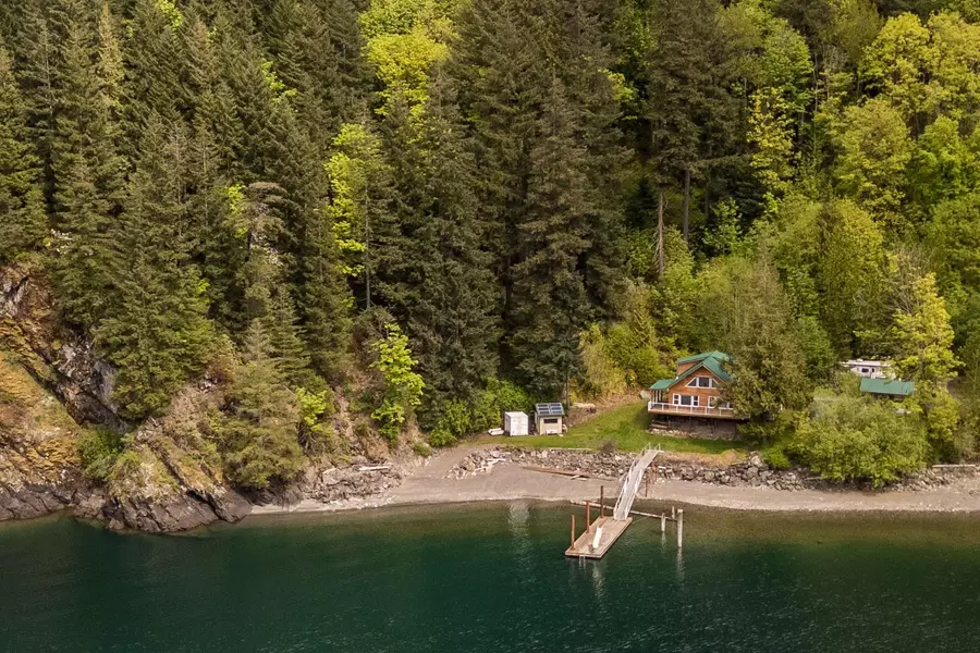 20960 Cascade Bay, Harrison Hot Springs, BC V0M 1K0