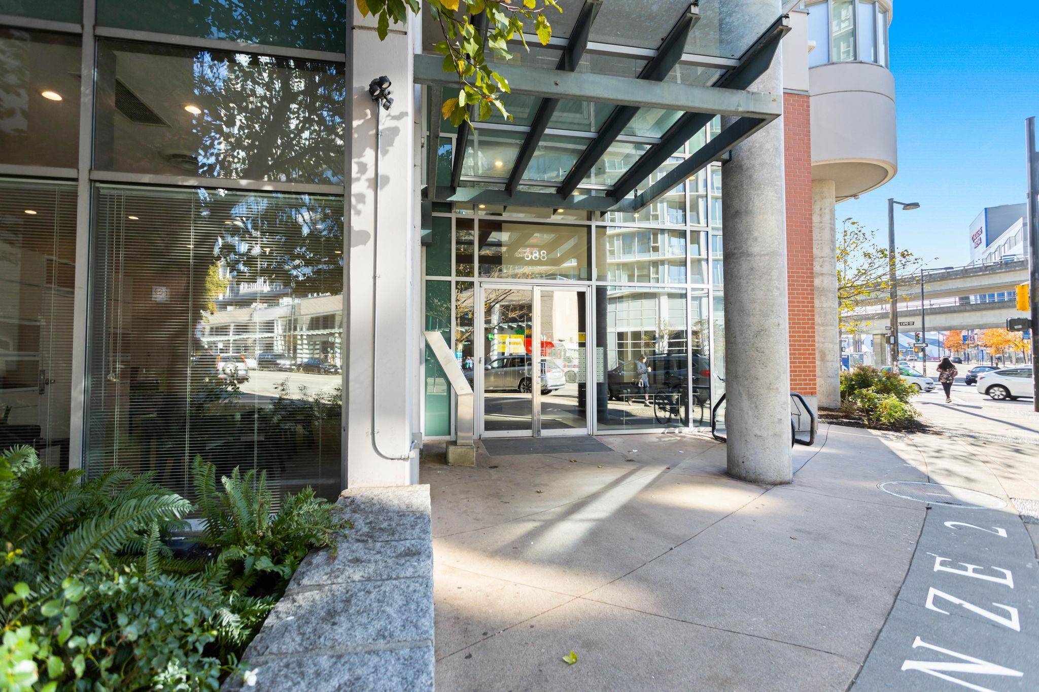 Vancouver, BC V6B 0B9,688 Abbott ST #1102