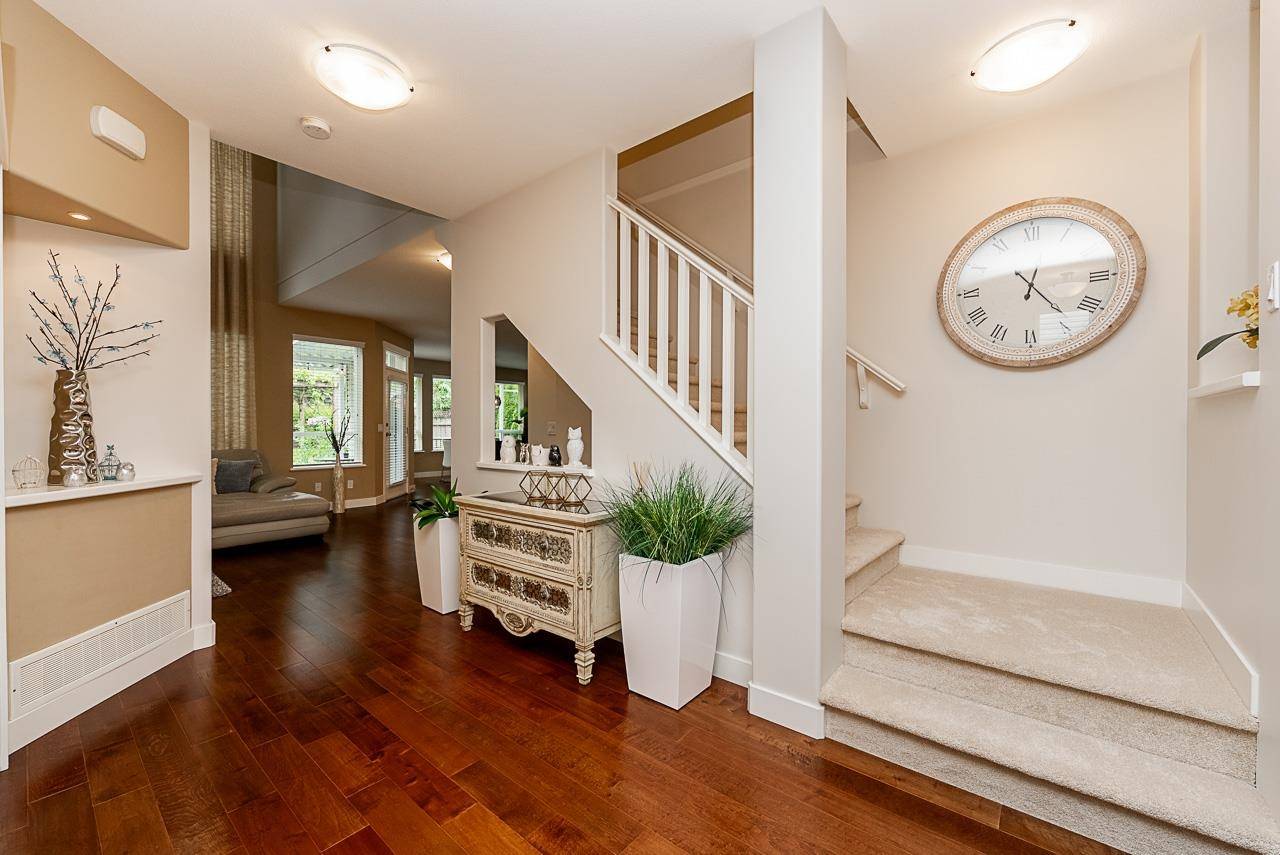 Abbotsford, BC V4X 0A6,2093 Zinfandel DR