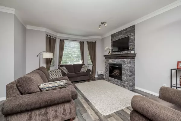 Surrey, BC V4N 5T8,6575 192 ST #29