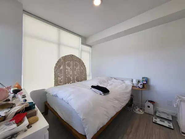 2311 Beta AVE #2105 Burnaby, BC V5C 0M1