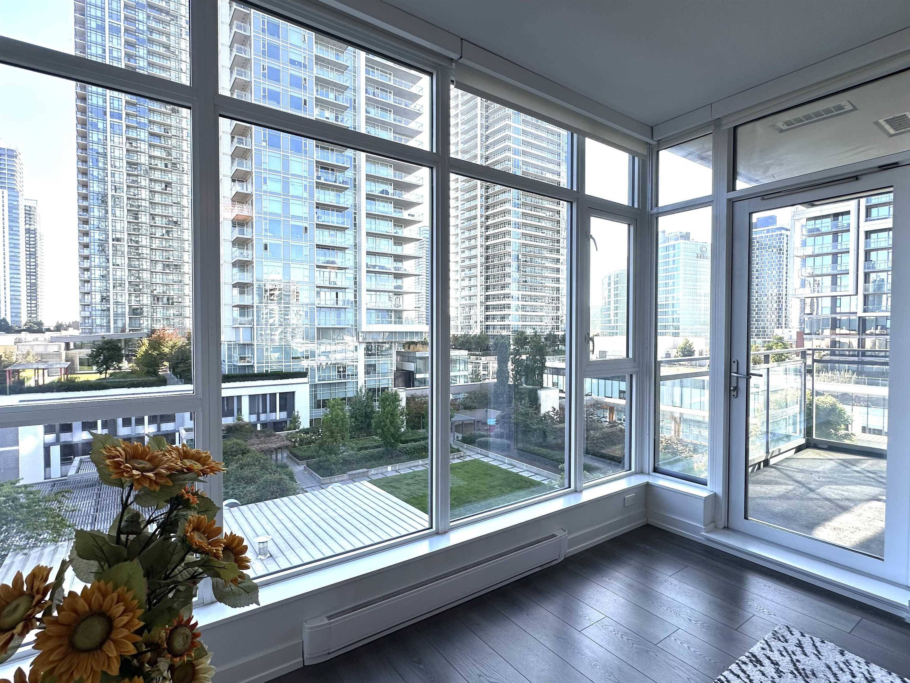 Burnaby, BC V5H 0E9,4688 Kingsway #710