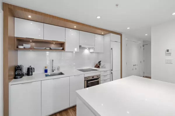 Vancouver, BC V6A 0H2,1661 Quebec ST #1411
