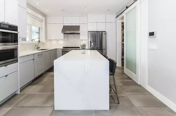 Vancouver, BC V5M 4A9,3287 Matapan CRES