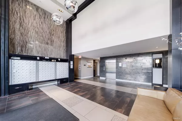 Surrey, BC V3W 1T7,6628 120 ST #224