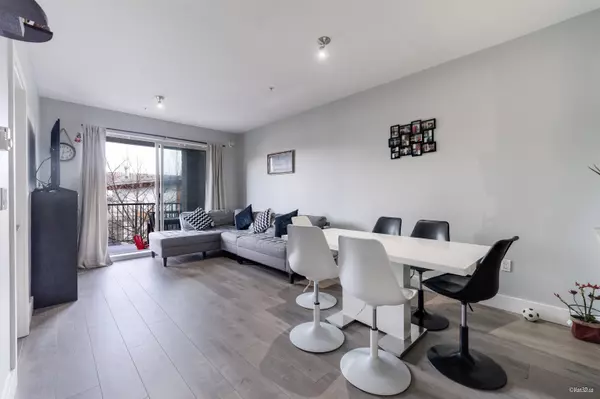 Surrey, BC V3W 1T7,6628 120 ST #224