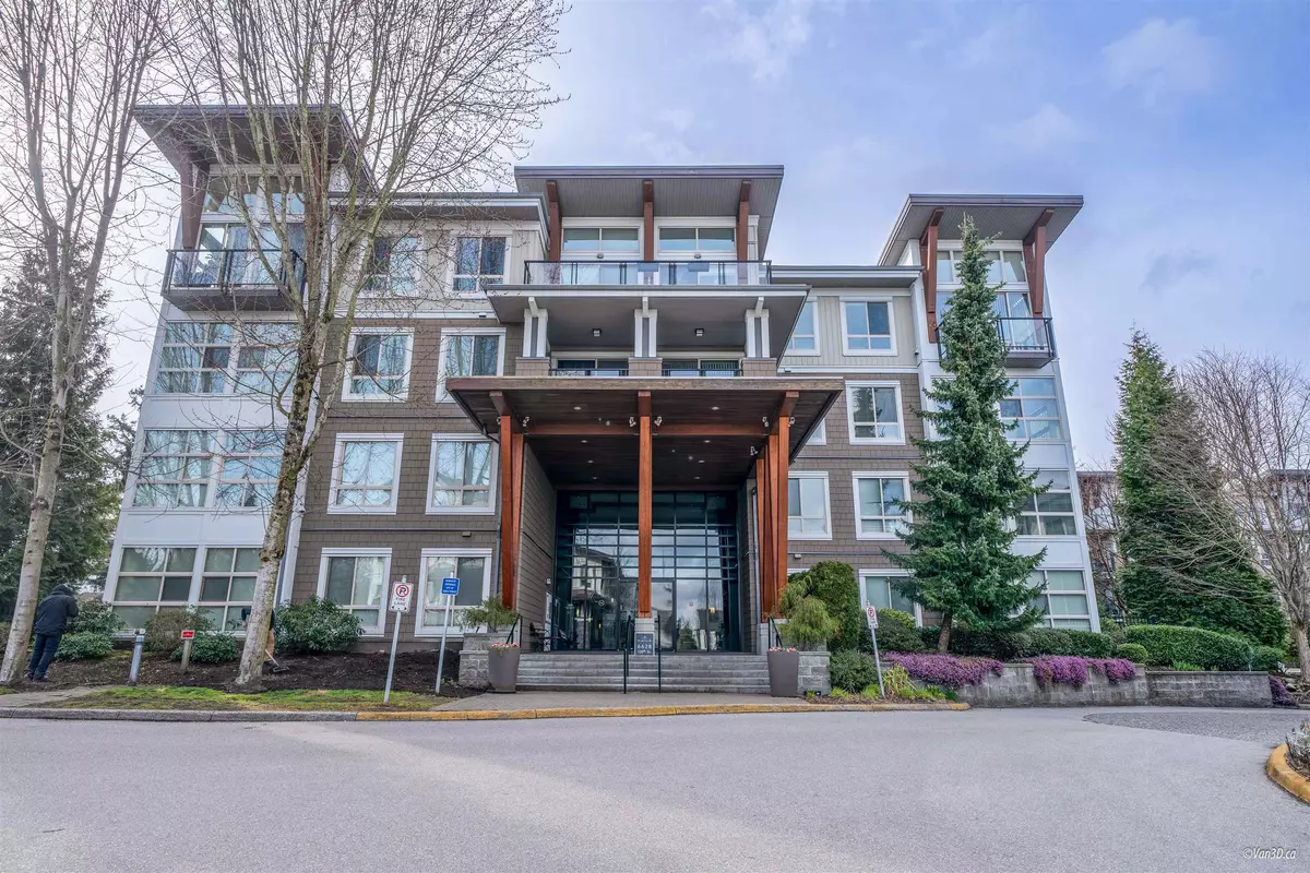 Surrey, BC V3W 1T7,6628 120 ST #224