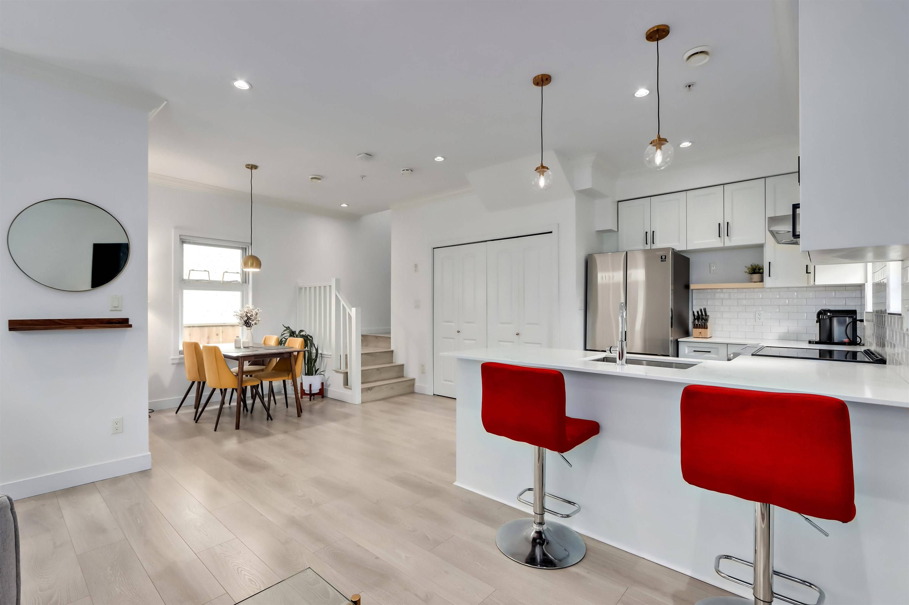 4132 Commercial ST, Vancouver, BC V5N 4G3
