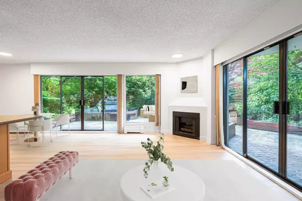 West Vancouver, BC V7V 3T4,747 17th ST #102