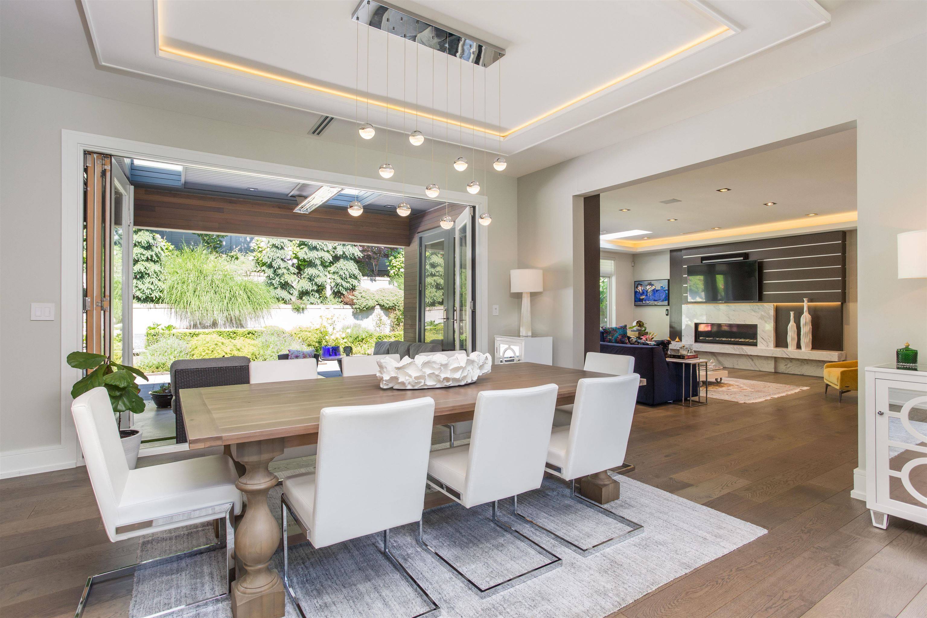 North Vancouver, BC V7R 1P6,966 Beaumont DR