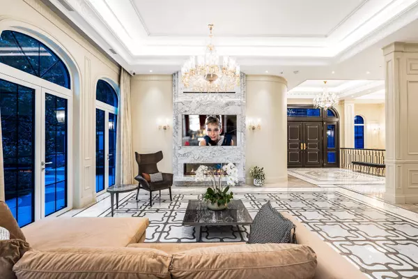 West Vancouver, BC V7S 2A8,839 Eyremount DR