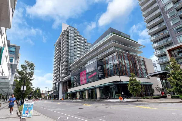135 E 13th ST #412, North Vancouver, BC V7L 0J8