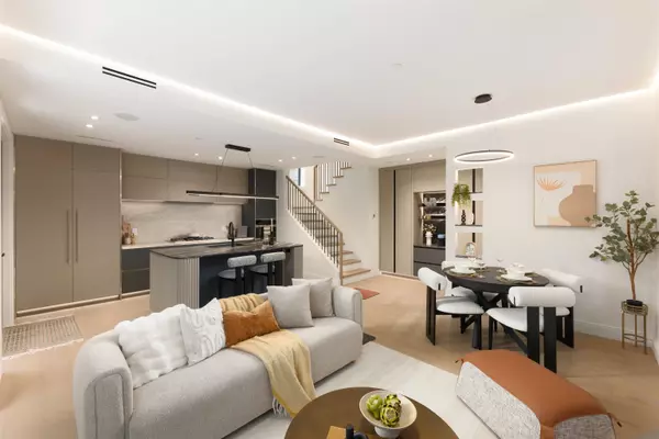 Vancouver, BC V0V 0V0,1179 W 33rd AVE #1