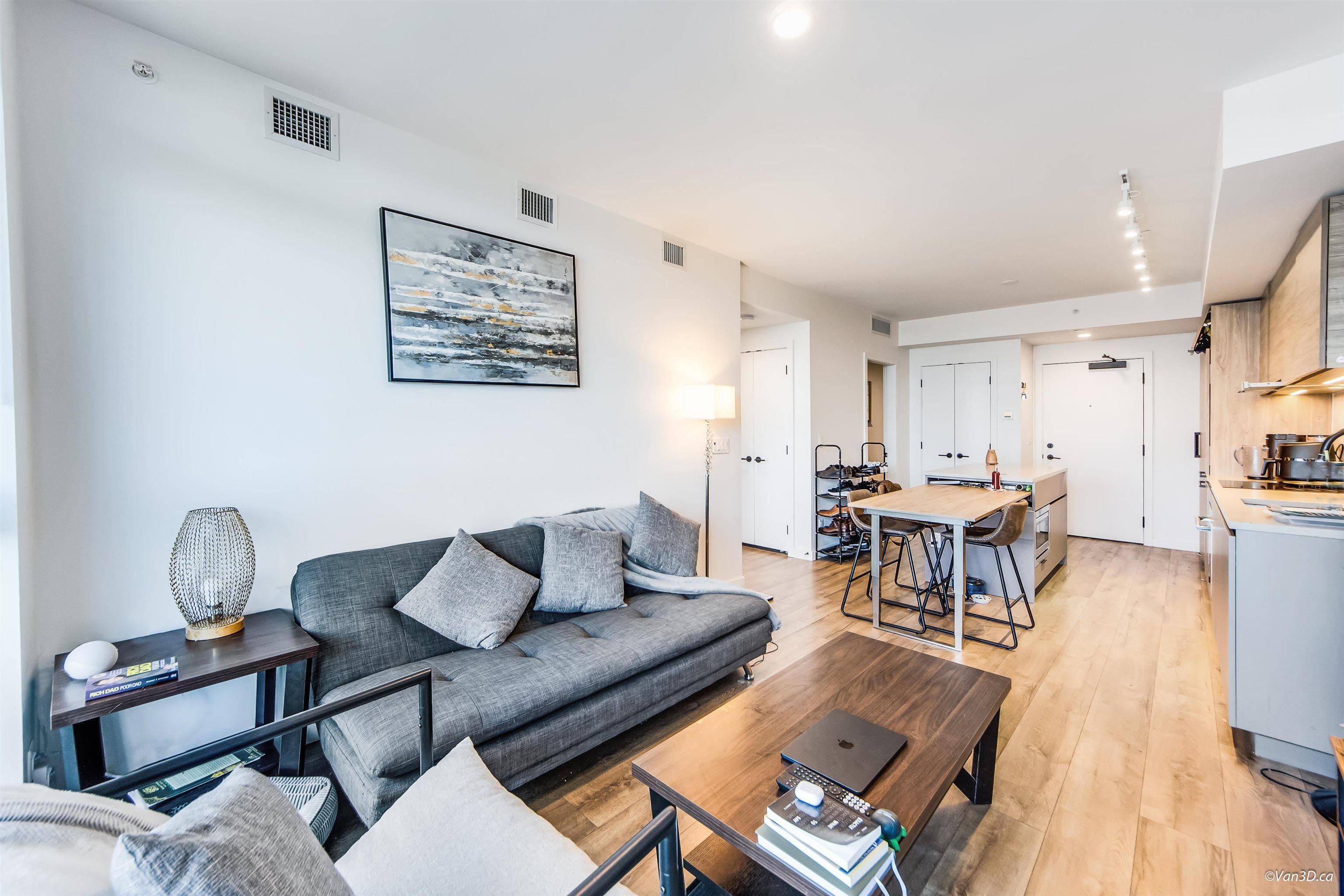 Surrey, BC V3T 0S6,13428 105 AVE #2xxx