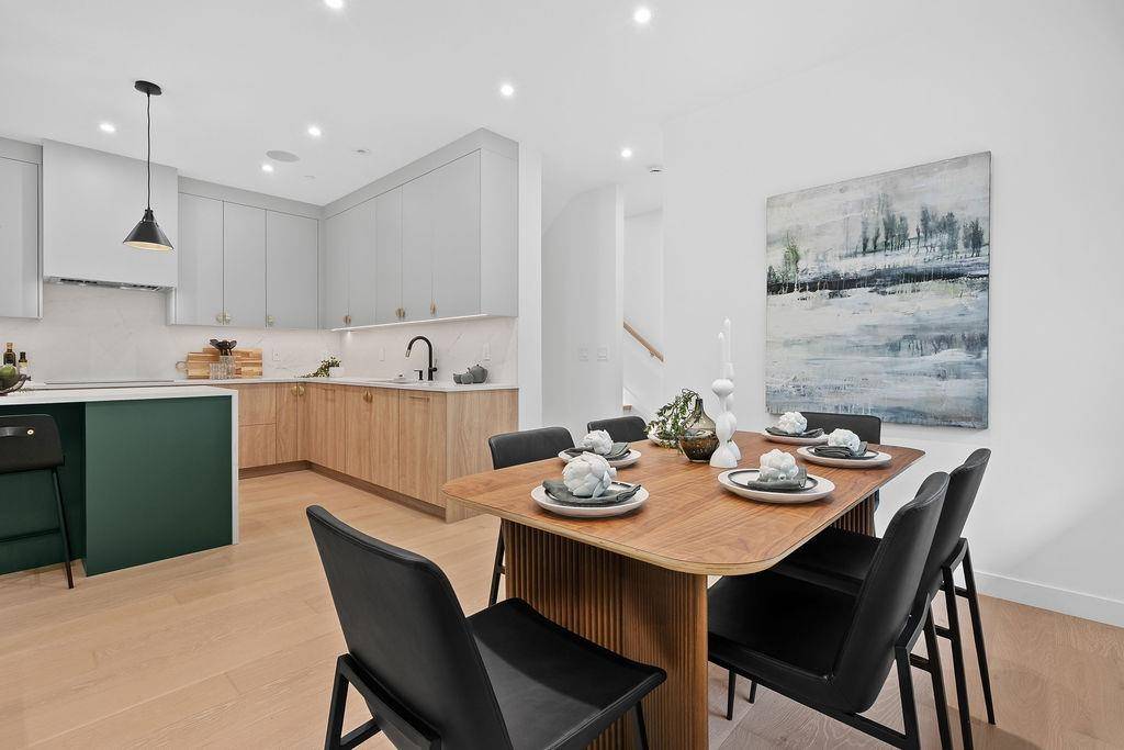 Vancouver, BC V6K 2R3,2936 W 12 AVE #1