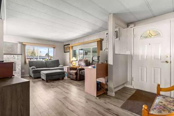Surrey, BC V4A 5K7,15869 Yorkshire PL
