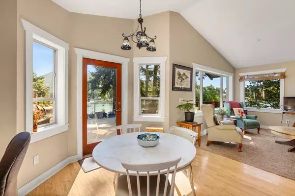 4371 Francis Peninsula RD Madeira Park, BC V0N 2H1