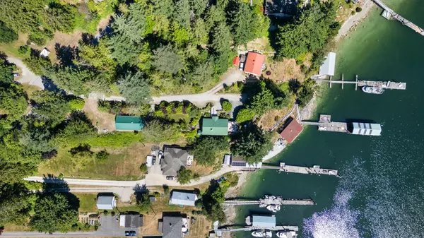 Madeira Park, BC V0N 2H1,4371 Francis Peninsula RD