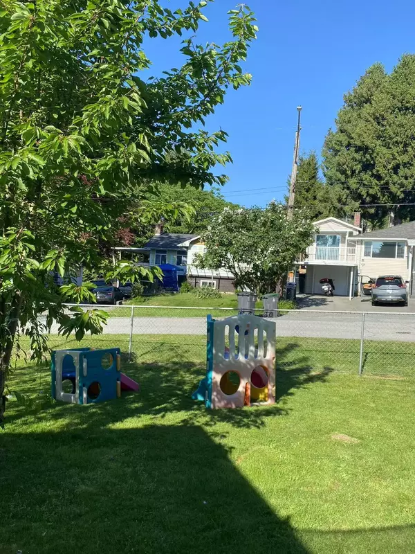 Surrey, BC V3R 4Y2,14920 Kew DR