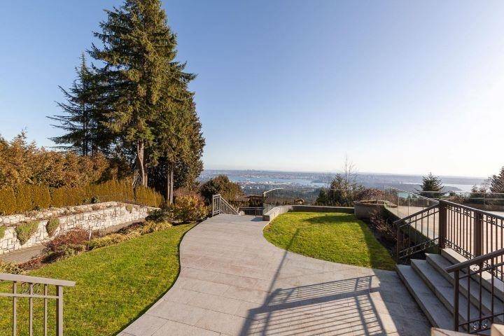 West Vancouver, BC V7S 3J6,1167 Eyremount DR