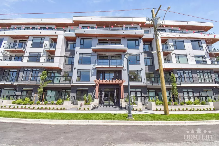 14257 103a AVE #403, Surrey, BC V3T 0W7