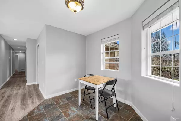 Maple Ridge, BC V4R 1N2,23800 122 AVE