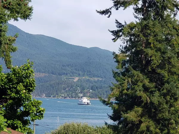 1115 Lenora RD, Bowen Island, BC V0N 1G1