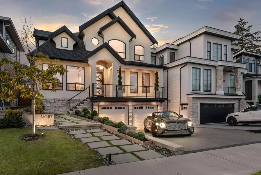 16787 20a AVE, Surrey, BC V4A 9V9