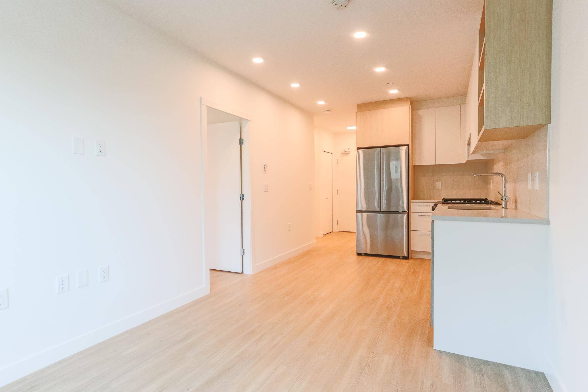 Coquitlam, BC V3J 3M6,723 Grover AVE #102