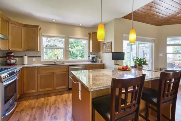 13282 Keelson RD Garden Bay, BC V0N 1S1