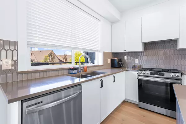 Surrey, BC V3X 0K6,14355 62 AVE #1